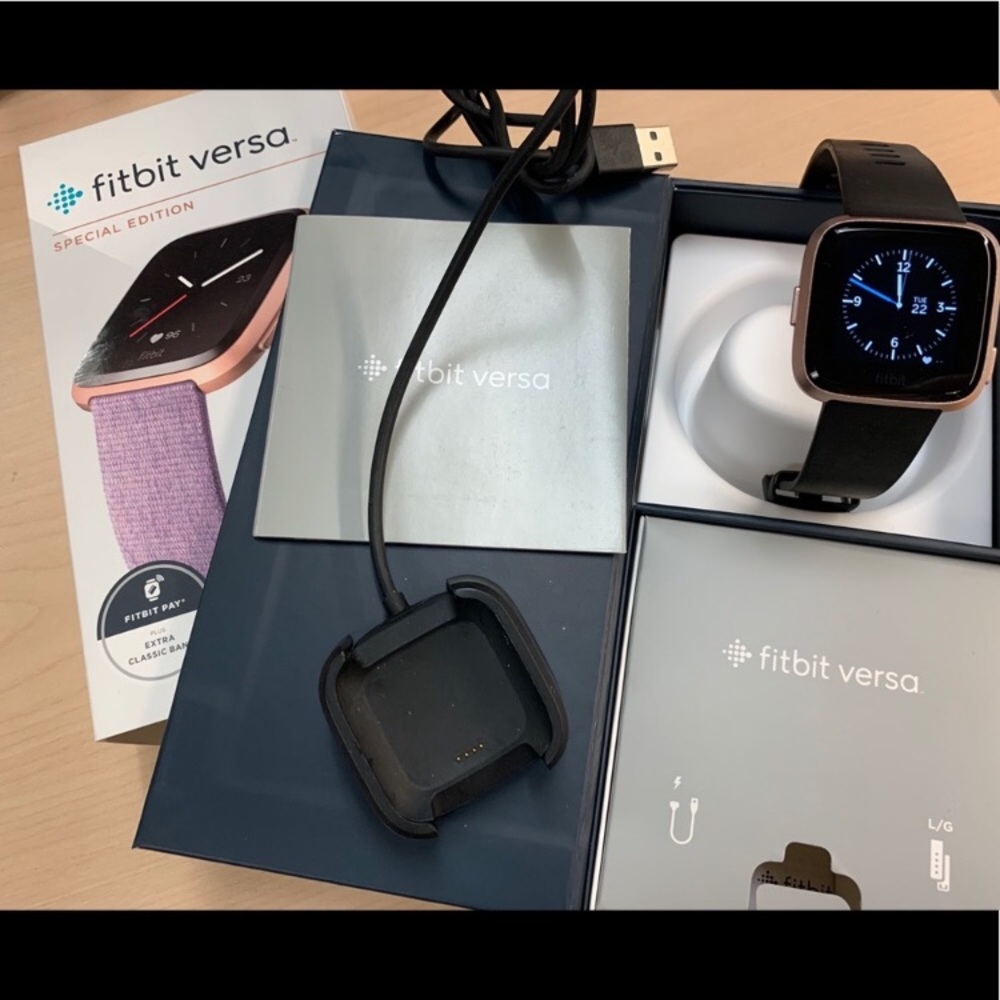 Fitbit Versa Special Edition Lavender Rose Gold